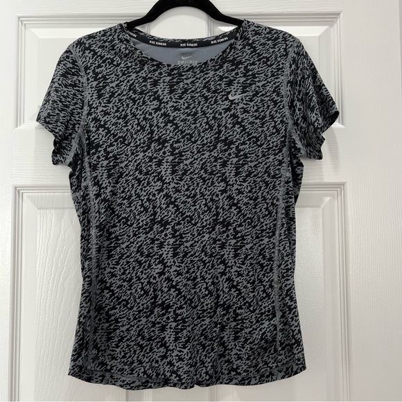 Nike Tops - Nike Dri-Fit Tee